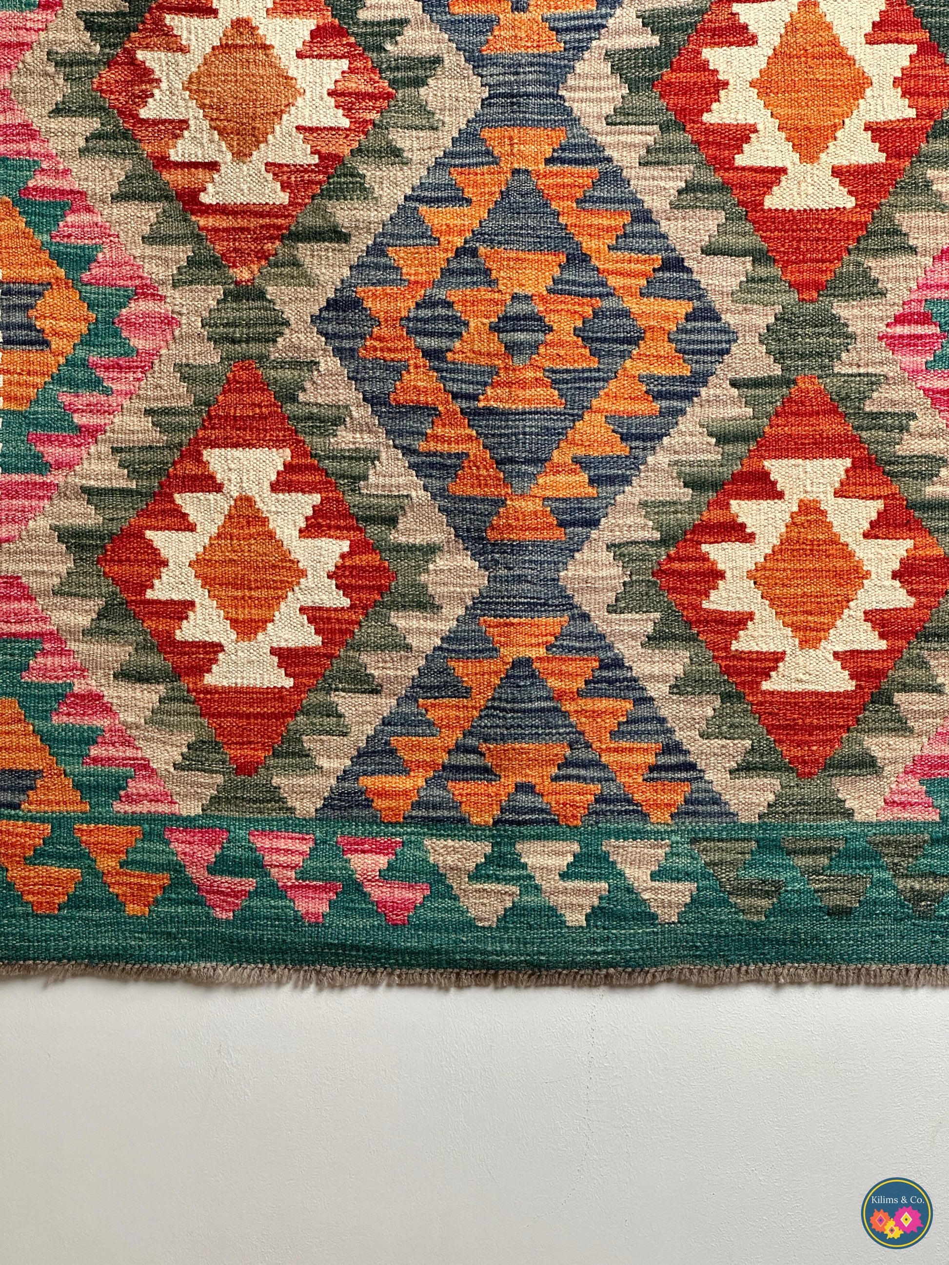 Pure Wool Hanging kilim 3’2”x3’4”