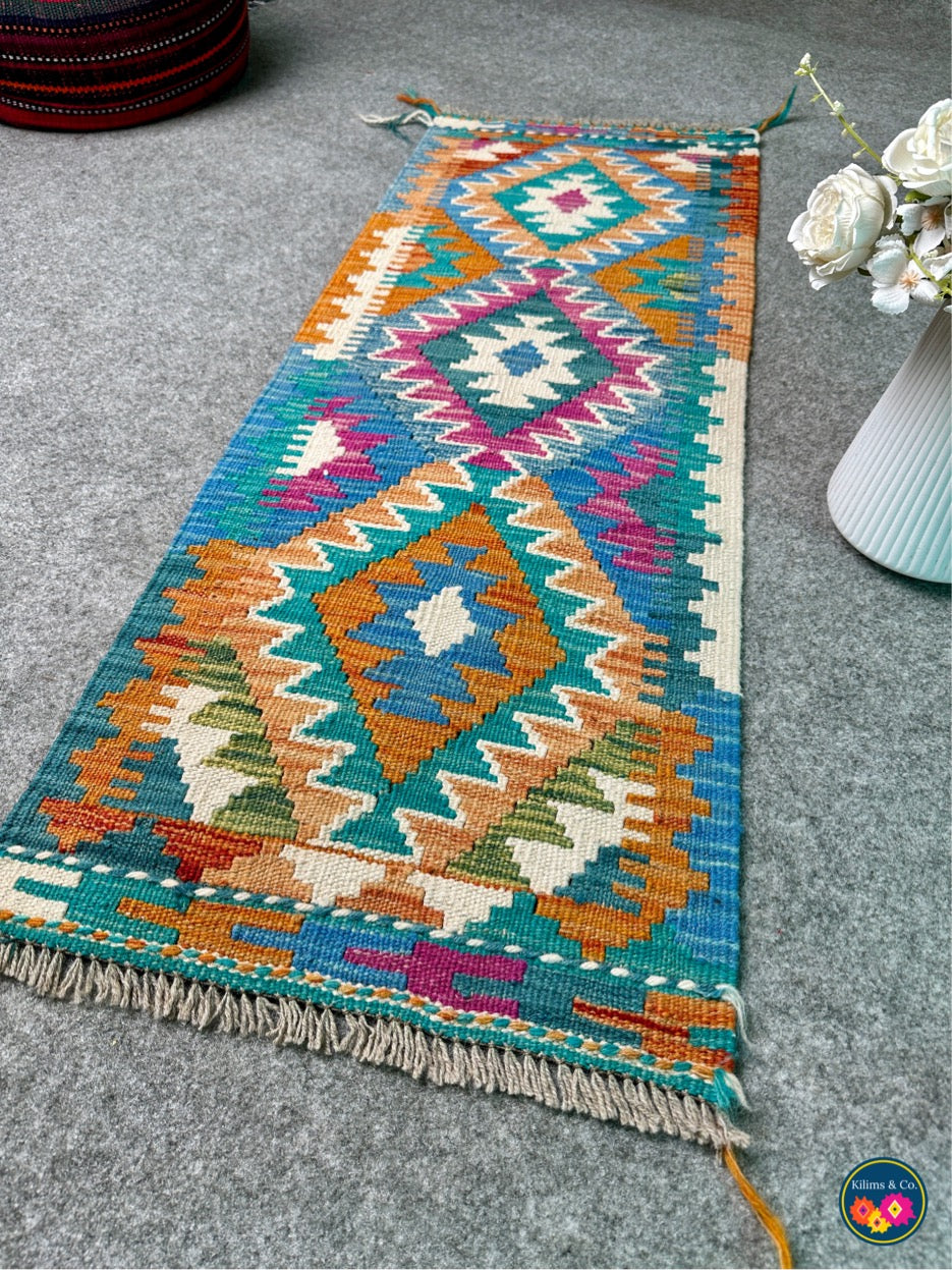 Table Runner (3’10" x 1'5")