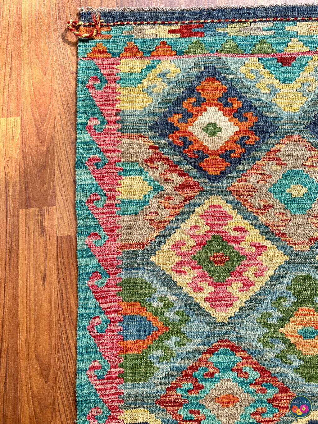 Pure wool kilim (5′5″ × 4′3″)