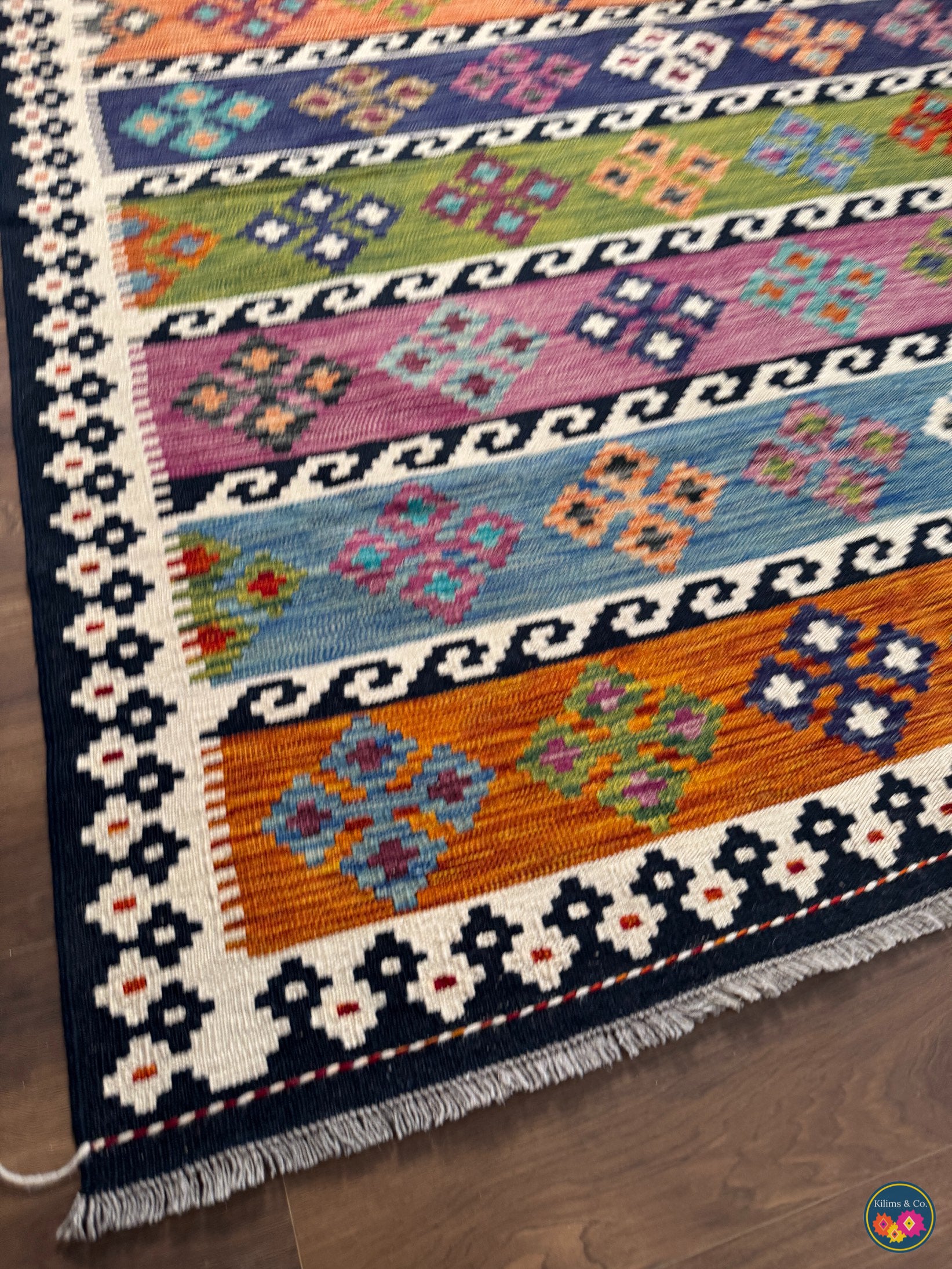 Pure Wool kilim 6ft 6in x 5ft 3in