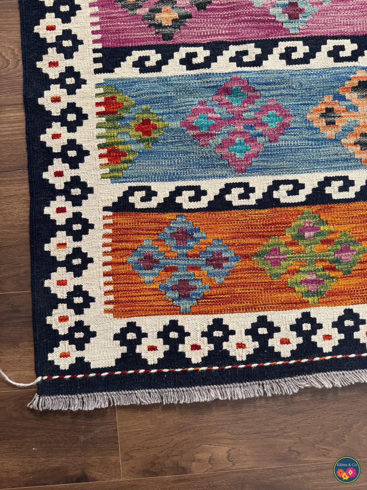 Pure Wool kilim 6ft 6in x 5ft 3in