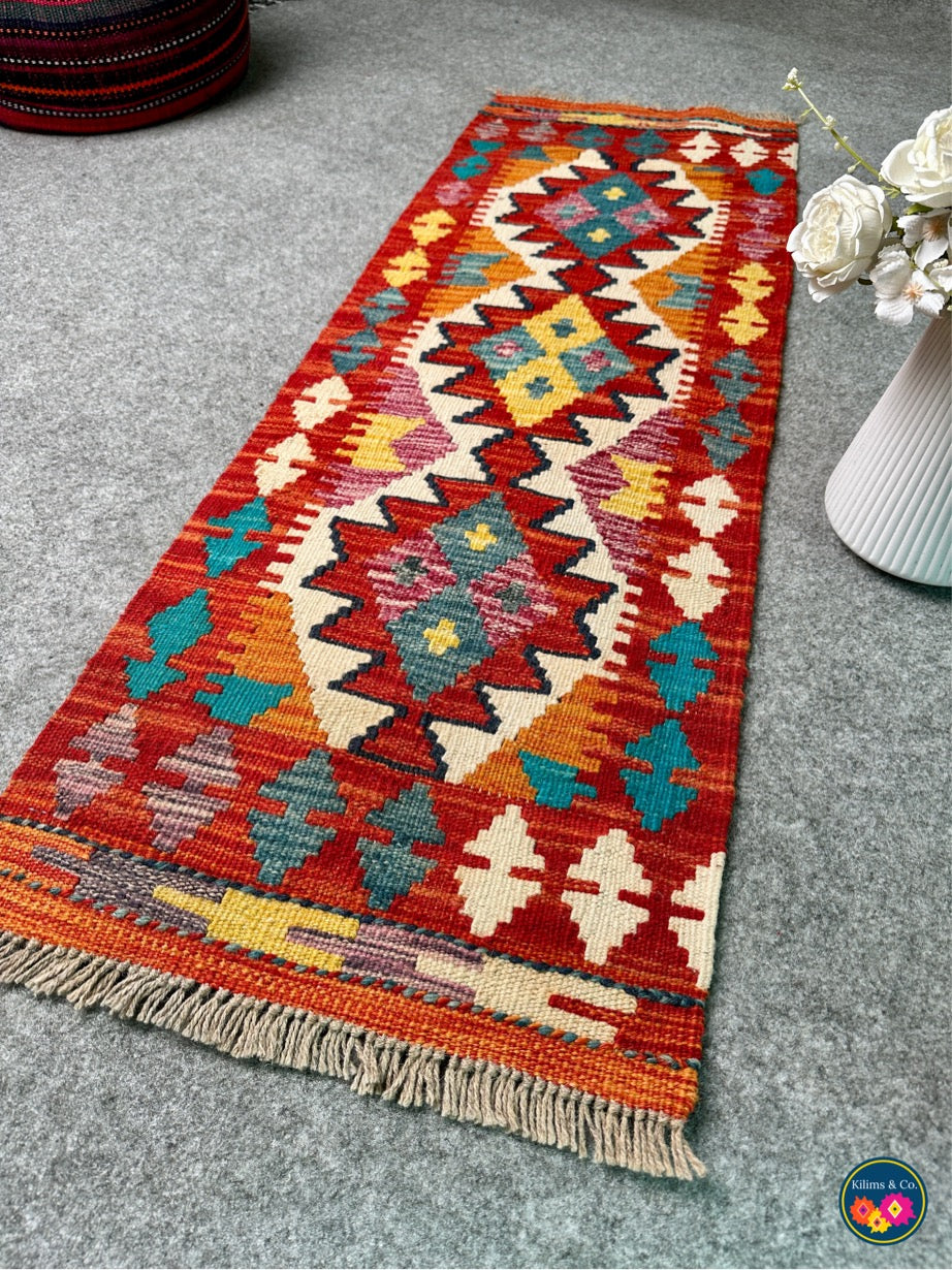 Table Runner (4’1" x 1'5")
