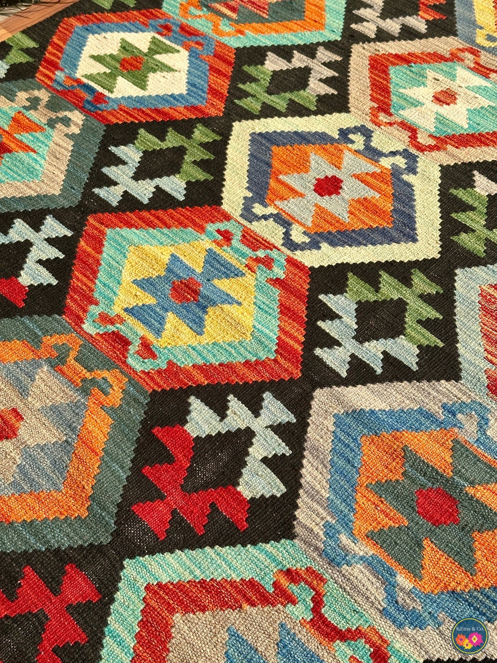 Pure wool kilim (6′8″ × 5′1″)