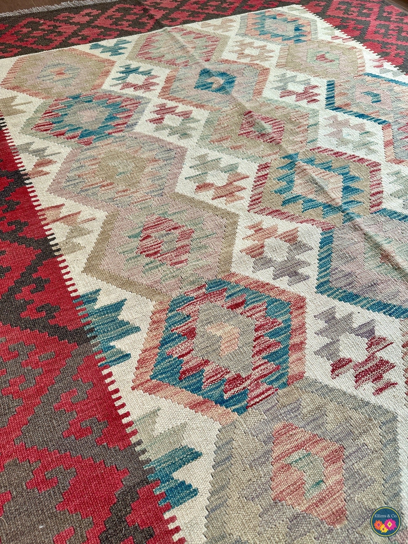 Pure Wool kilim 7ft 8in x 5ft 8in