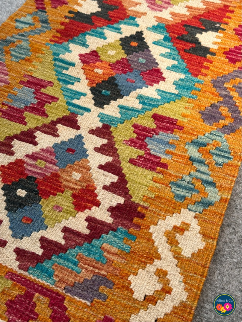 Table Runner (3'10"x1'5")