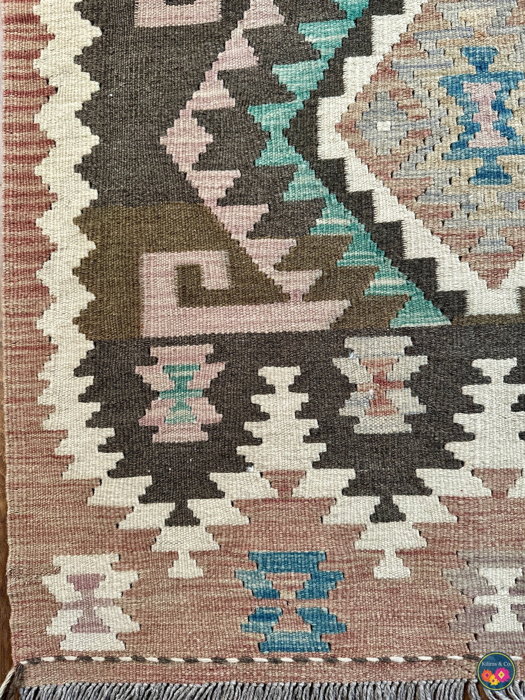 Pure Wool kilim 7ft 11in x 5ft 9in