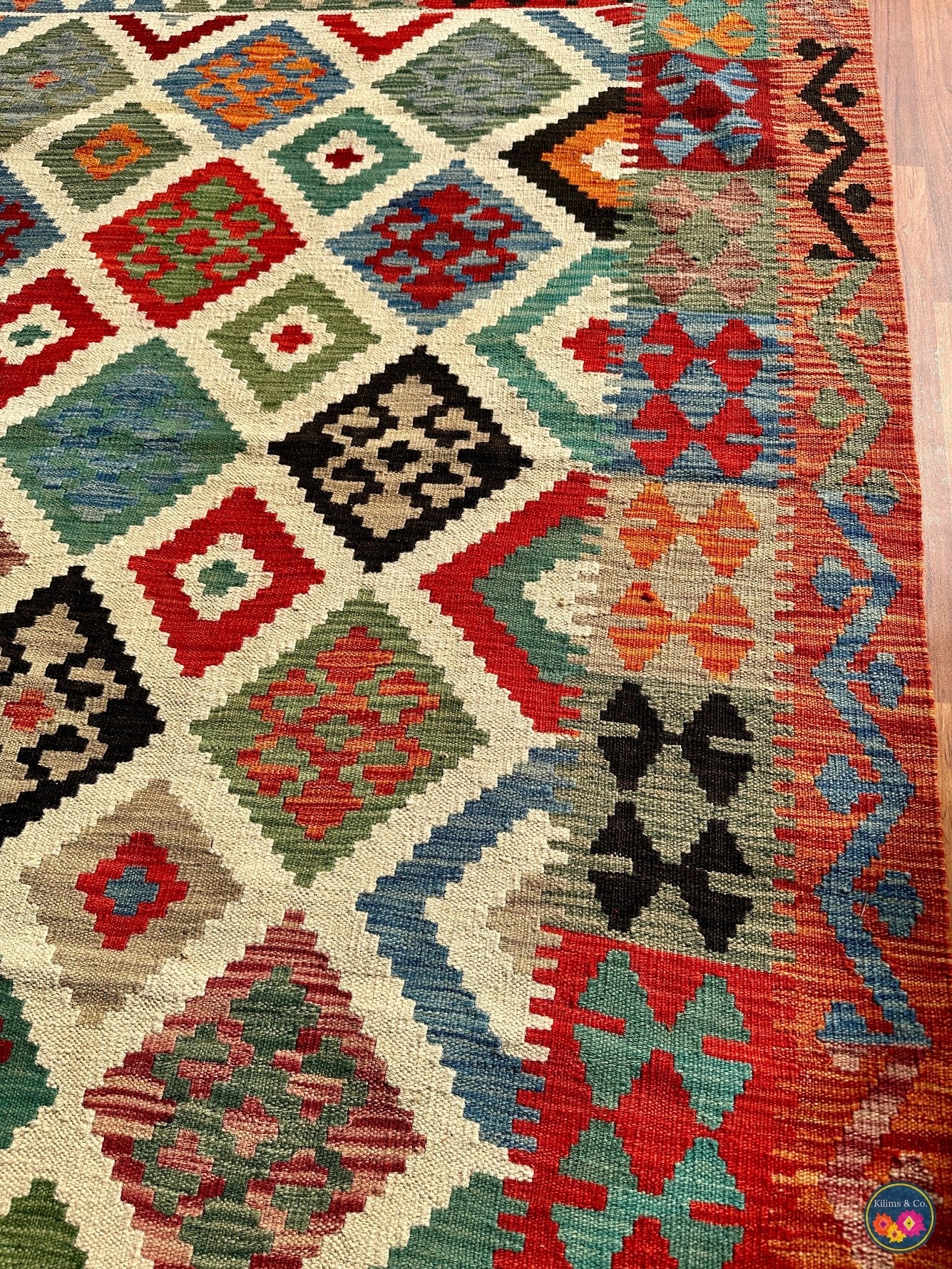 Pure wool kilim (6′7″ × 5′2″ )