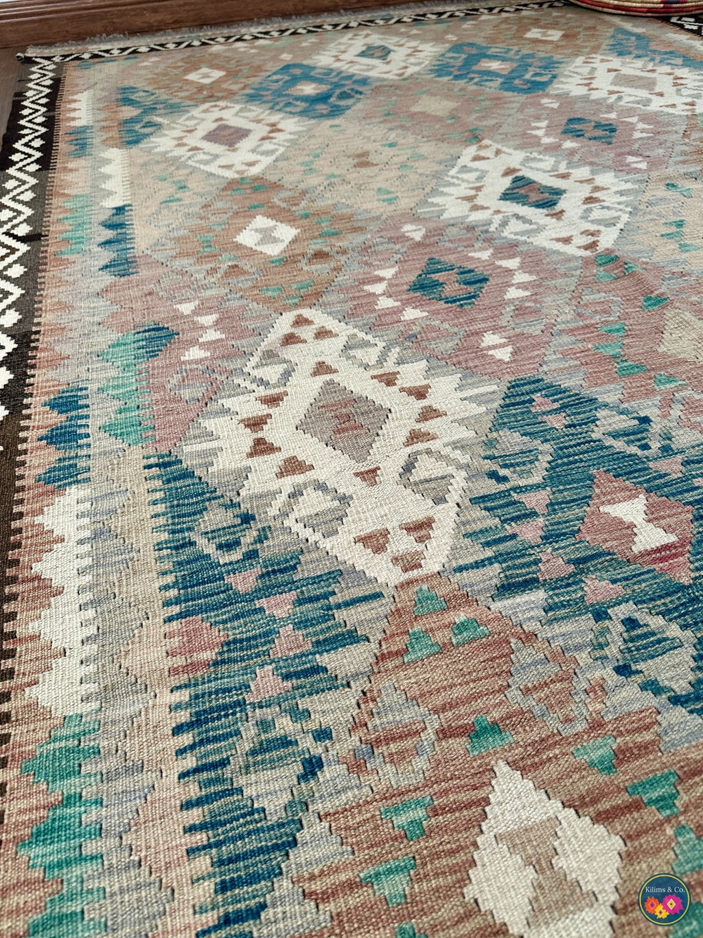 Pure Wool kilim 8ft 0in x 5ft 8in