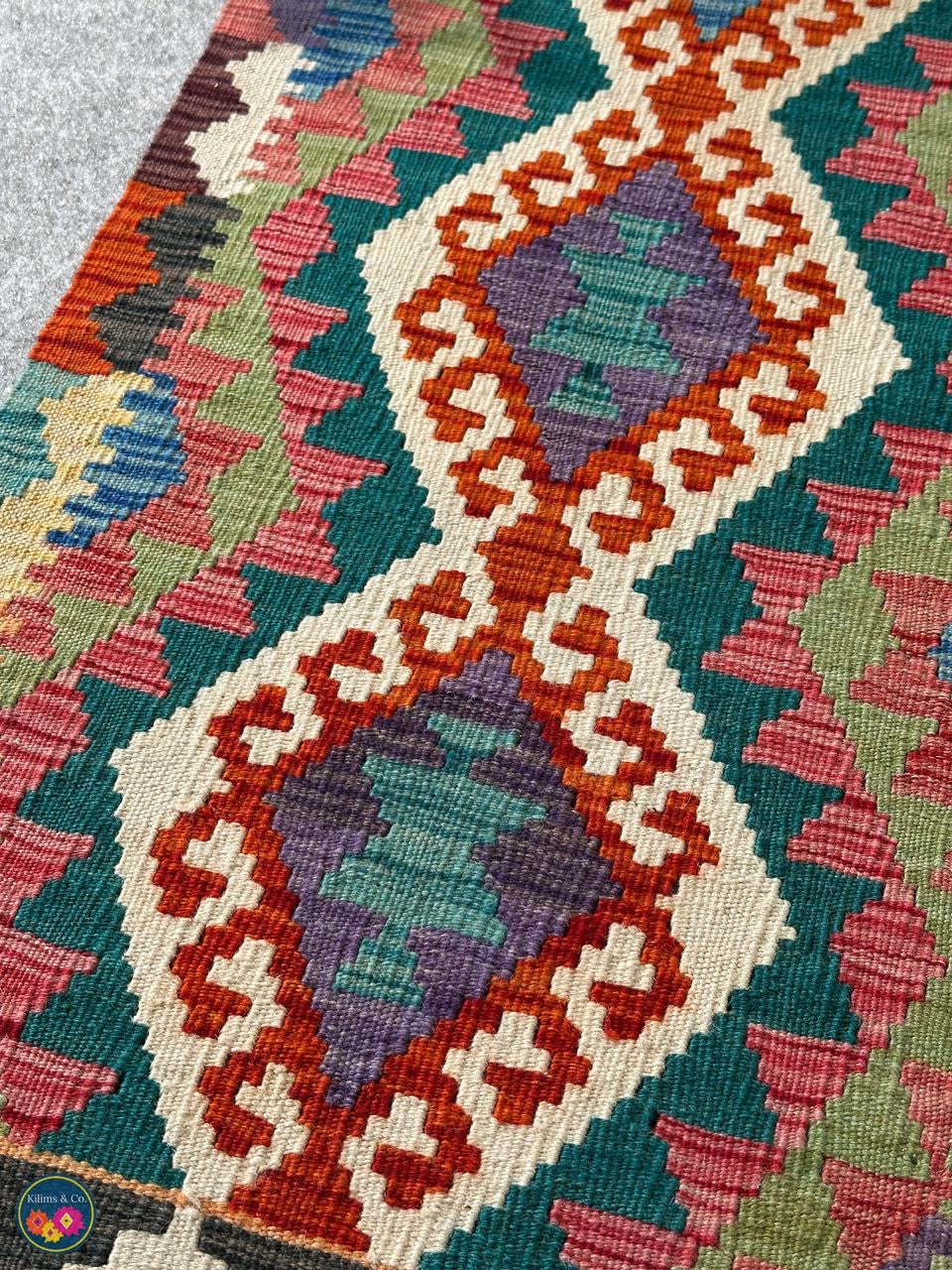 Table Runner (5’0” x 1'9”)