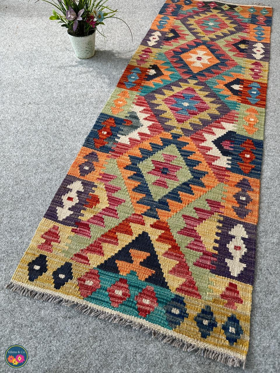 Table Runner (4’11” x 1'8”)