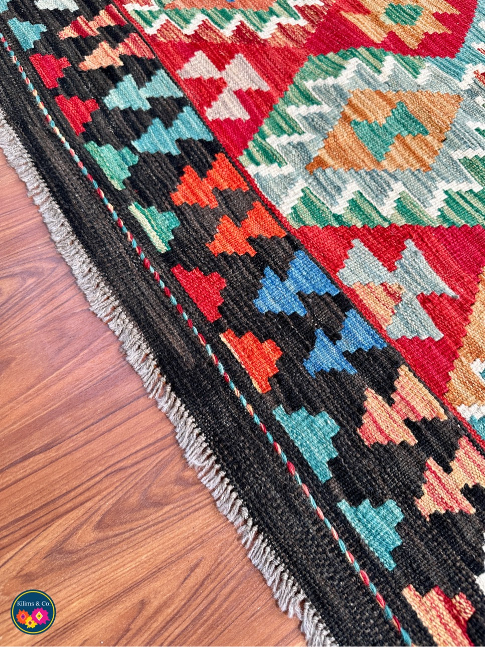 Pure wool kilim 5'11”x4'2”