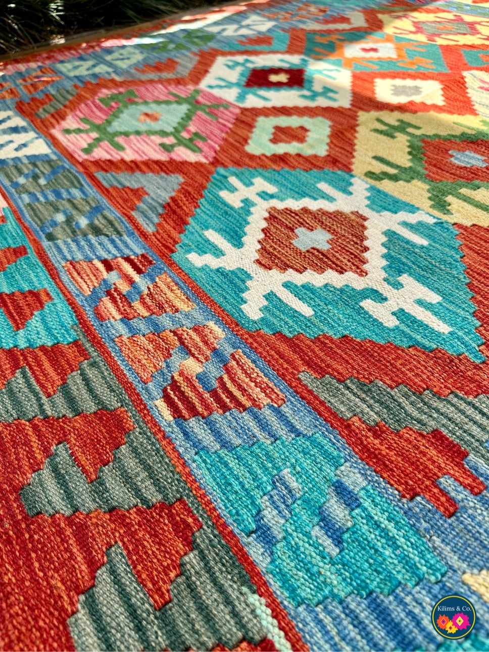 Square wool kilim 4’9x5’1