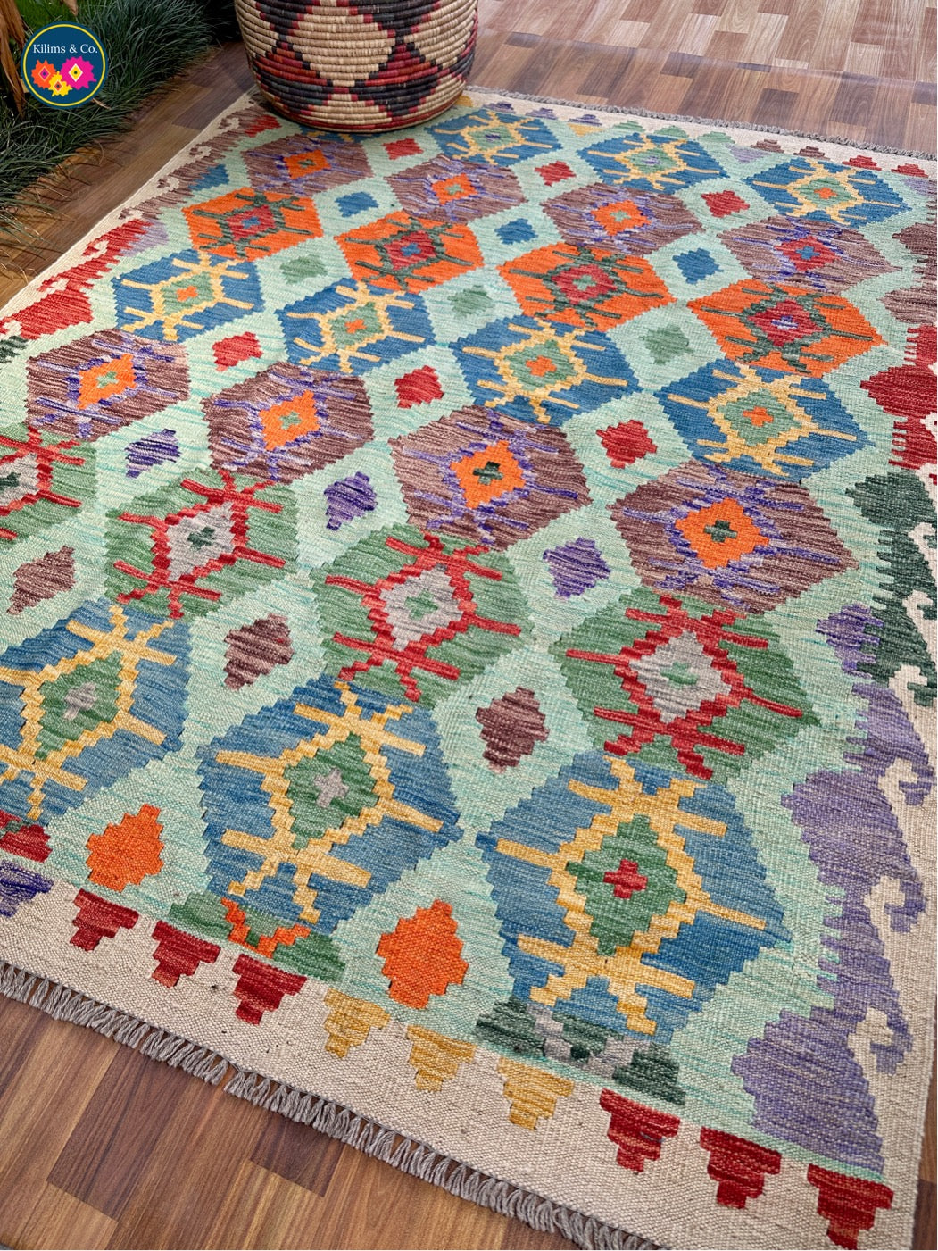 Pure wool kilim (6'6"x5'4”)