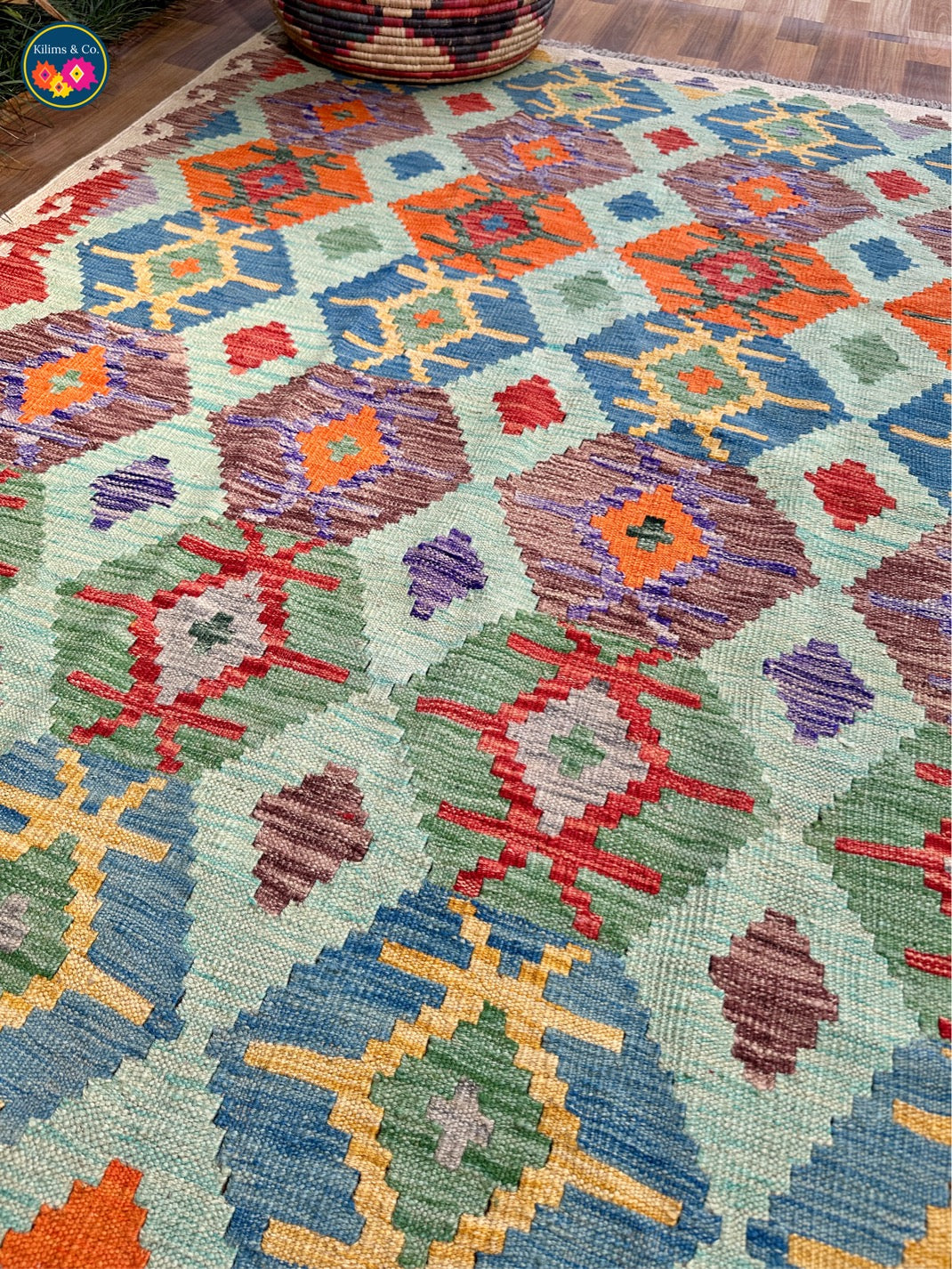 Pure wool kilim (6'6"x5'4”)