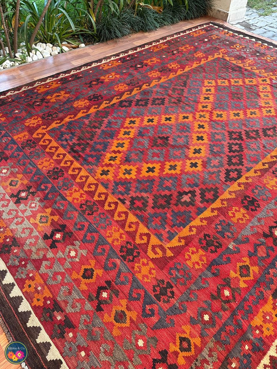 Pure Wool kilim 9ft 8in x 6ft 11in