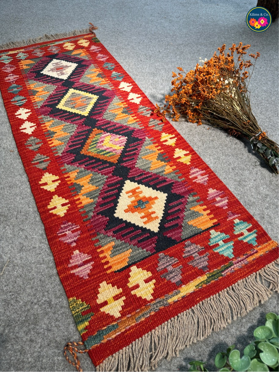 Table Runner (3'11x1'5)