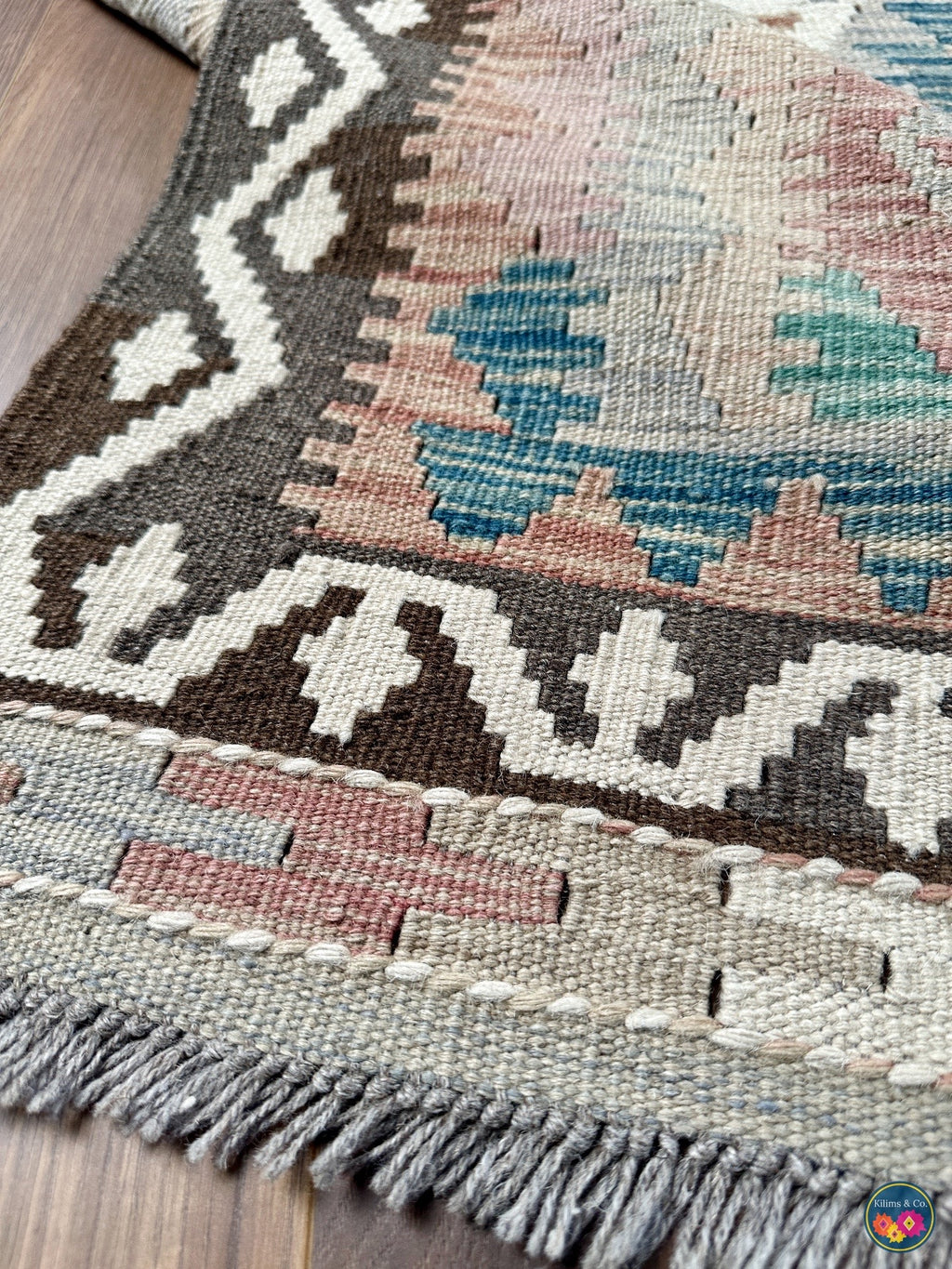 Pure Wool kilim 8ft 0in x 5ft 8in