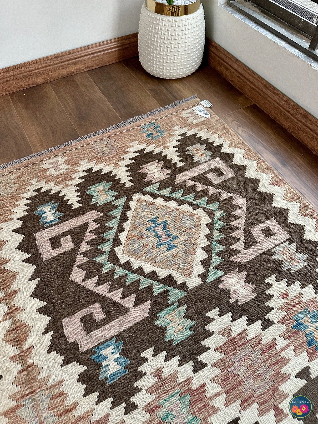 Pure Wool kilim 7ft 11in x 5ft 9in