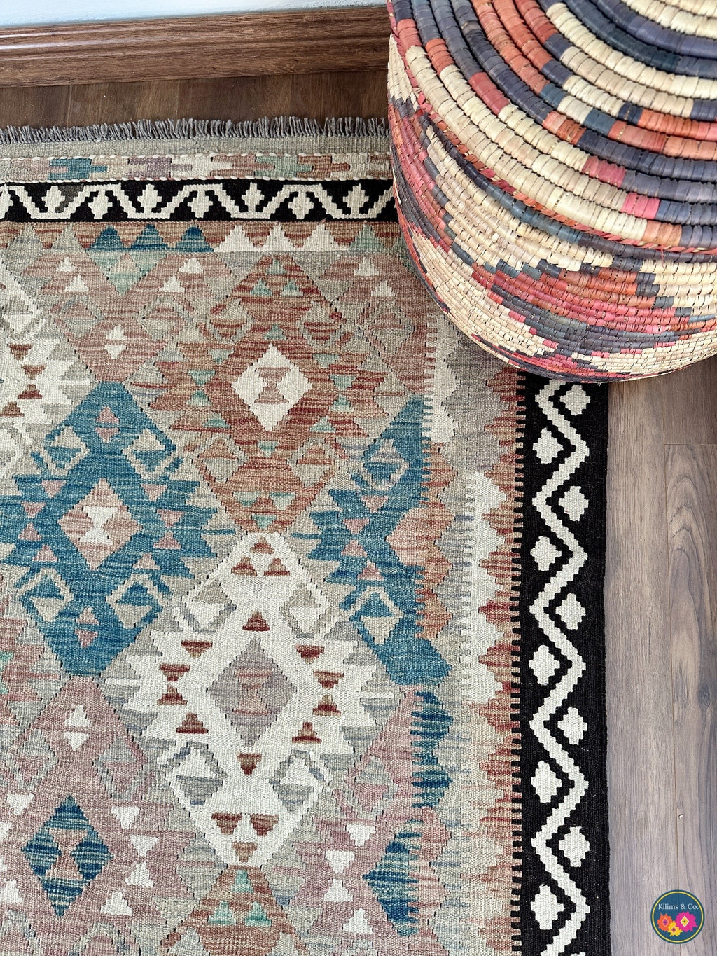 Pure Wool kilim 8ft 0in x 5ft 8in