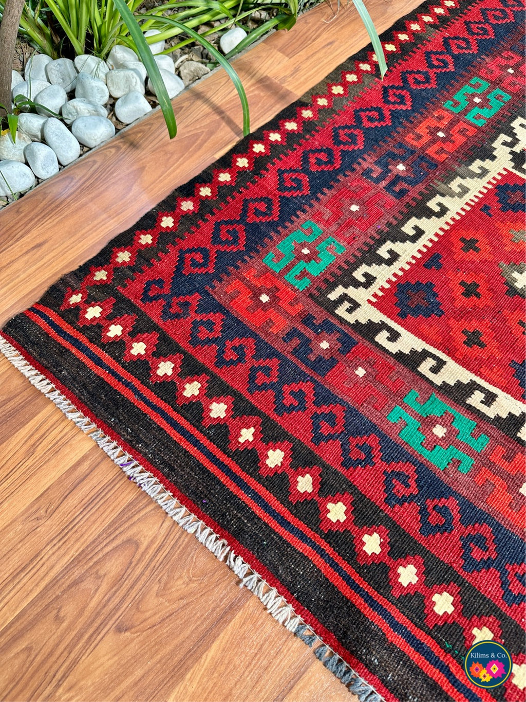 Pure wool kilim 4ft 4in x 3ft 1in