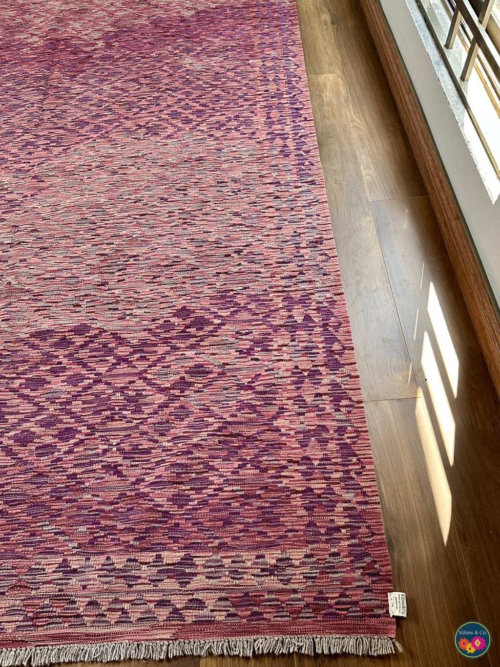 Pure Wool kilim 8ft 0in x 5ft 10in