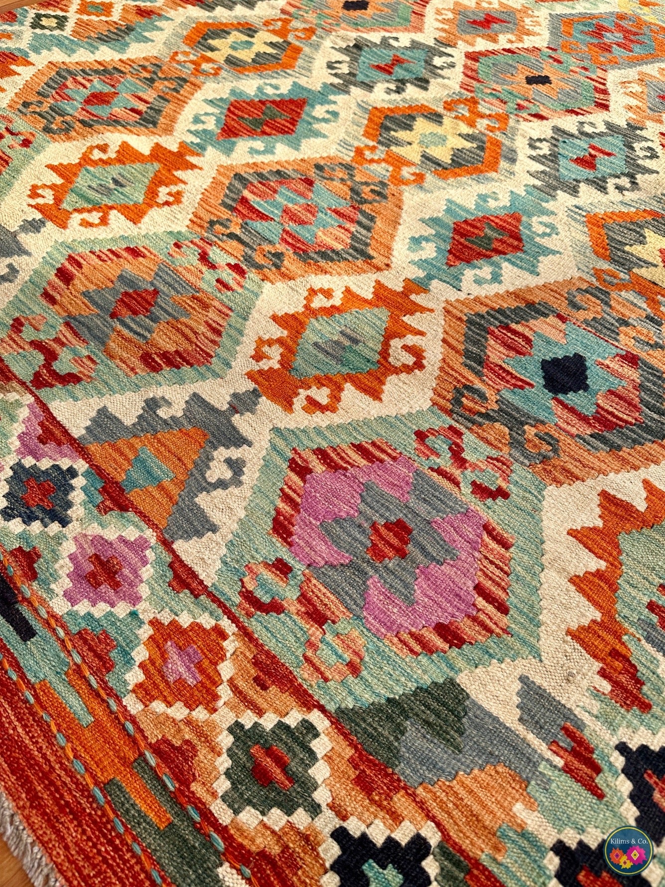 Pure wool kilim (6′8″ × 4′11″ )