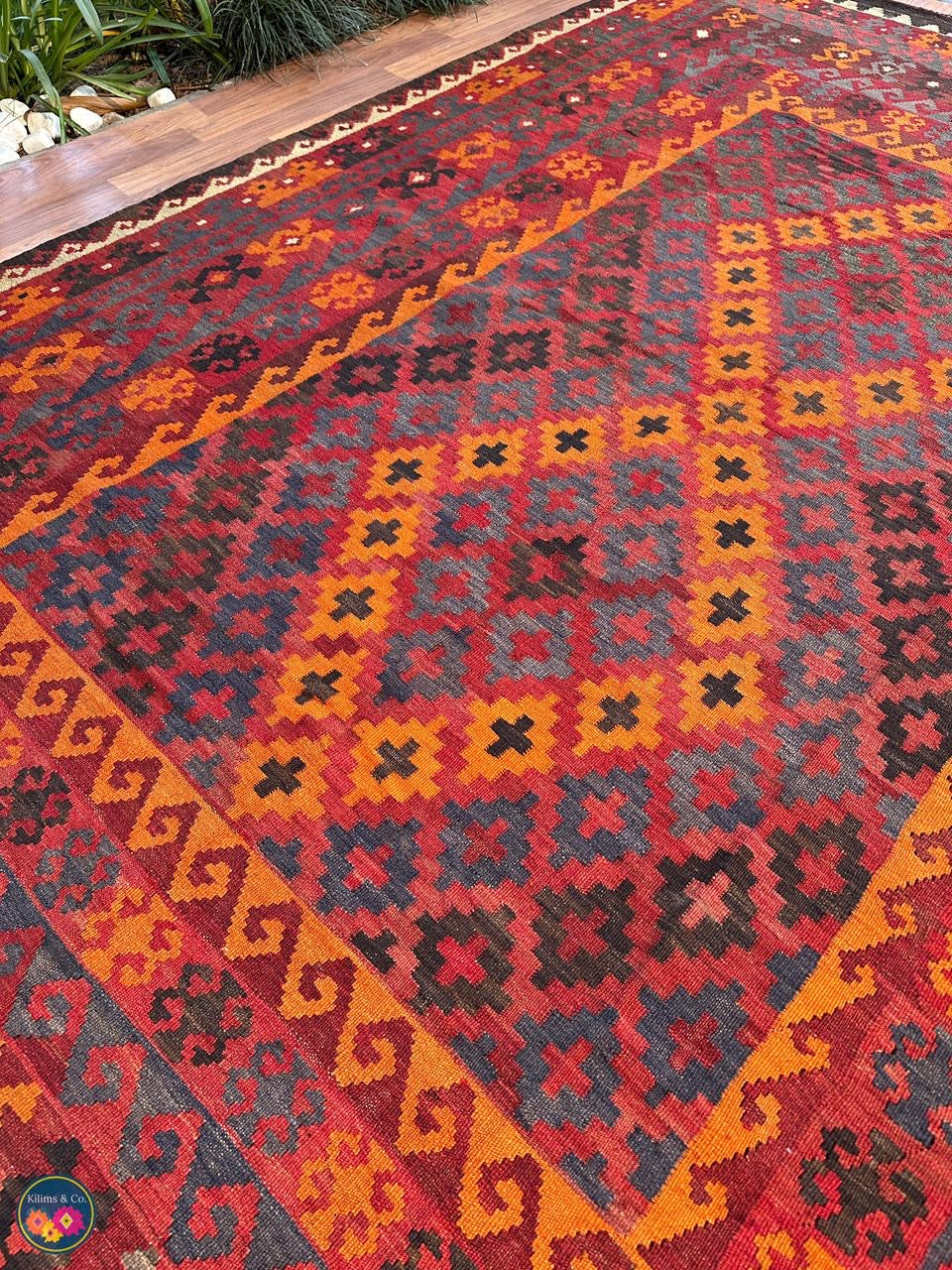 Pure Wool kilim 9ft 8in x 6ft 11in