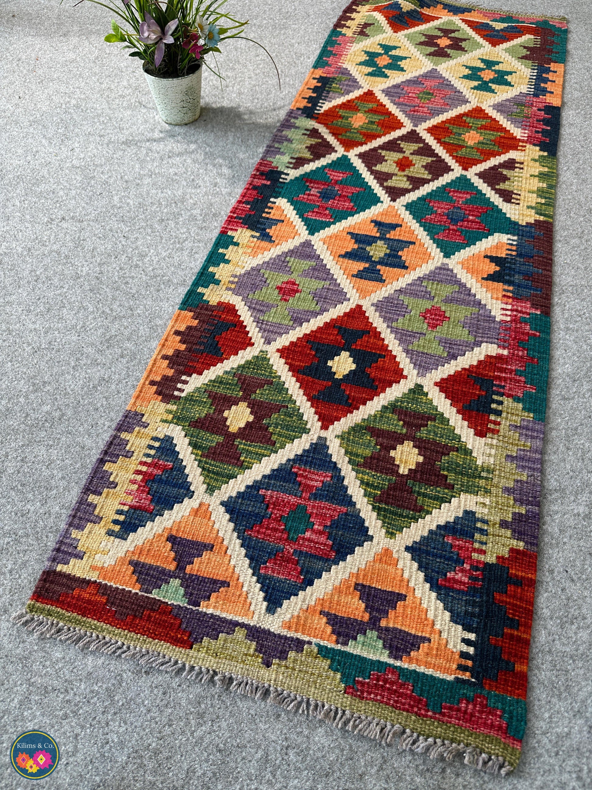 Table Runner (4’11” x 1'8”)