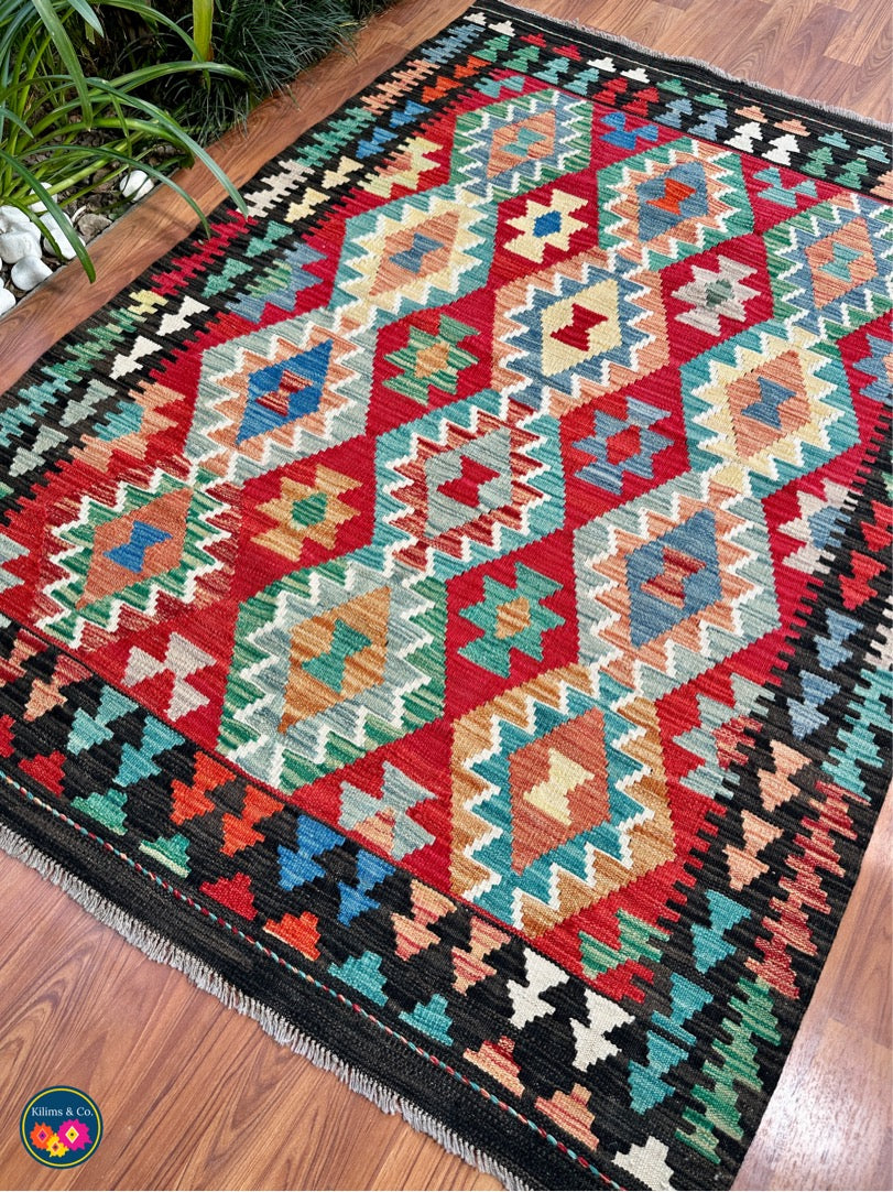 Pure wool kilim 5'11”x4'2”
