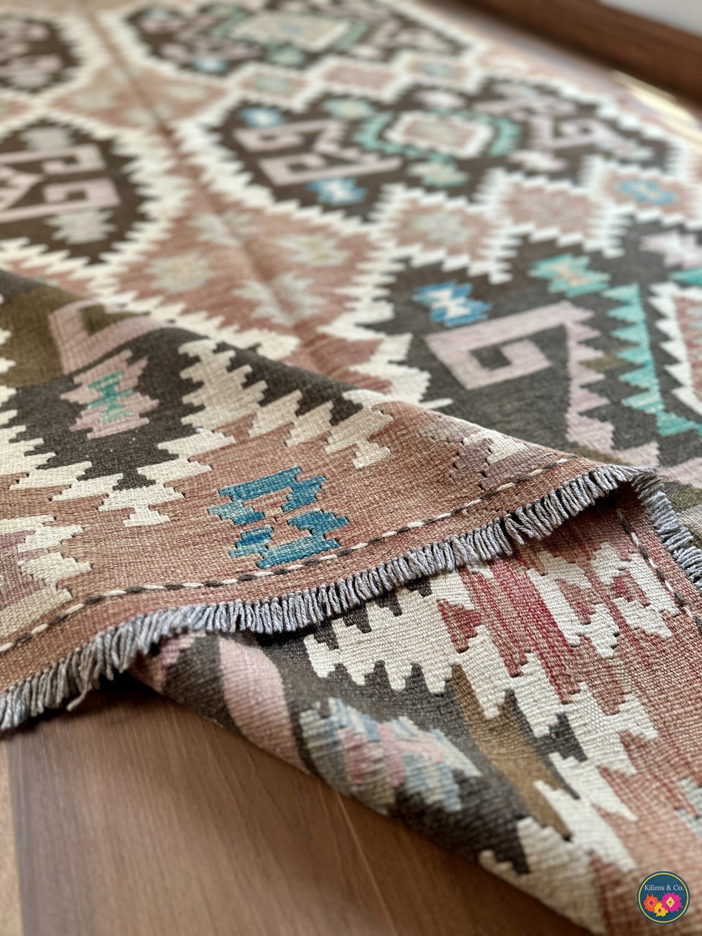 Pure Wool kilim 7ft 11in x 5ft 9in