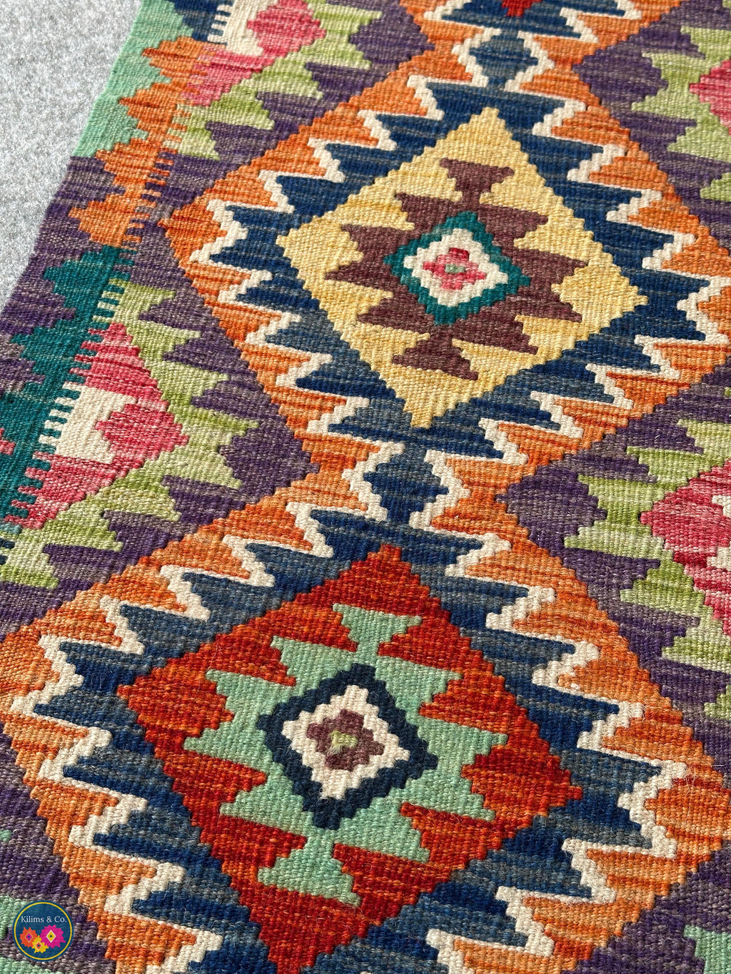 Table Runner (4’11” x 1'8”)