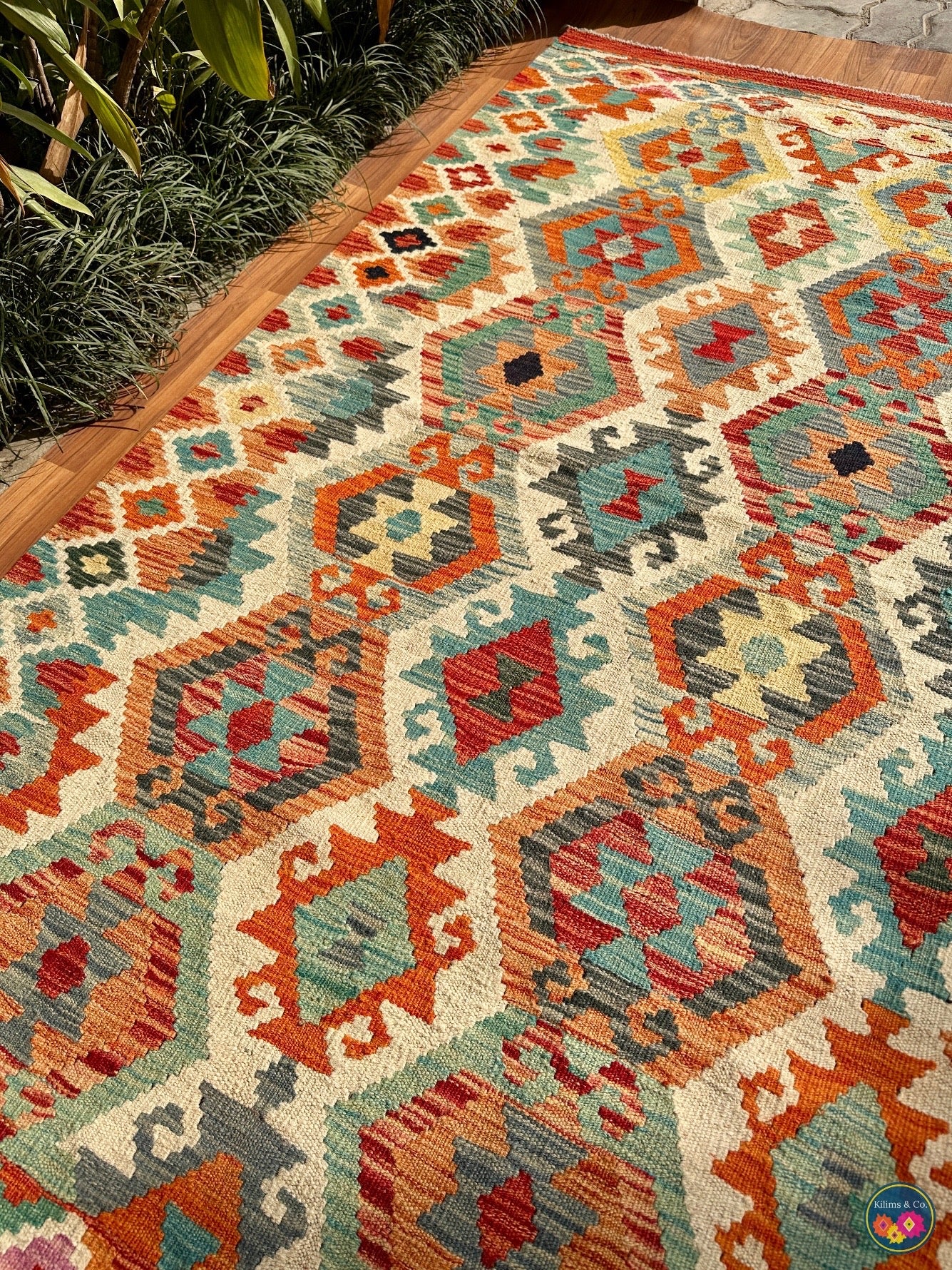 Pure wool kilim (6′8″ × 4′11″ )