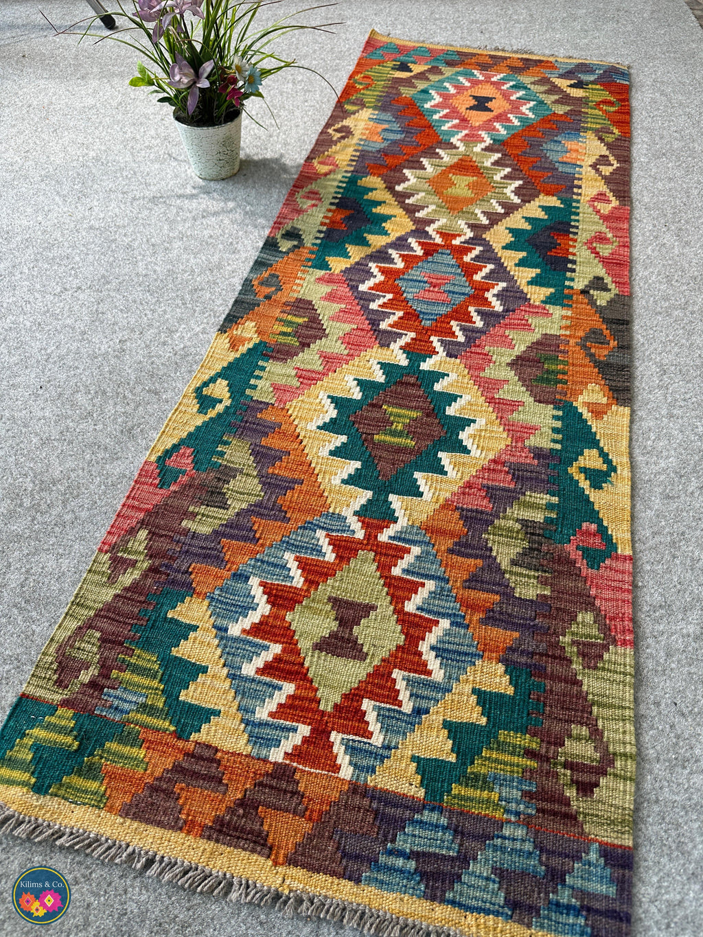 Table Runner (4’10” x 1'9”)