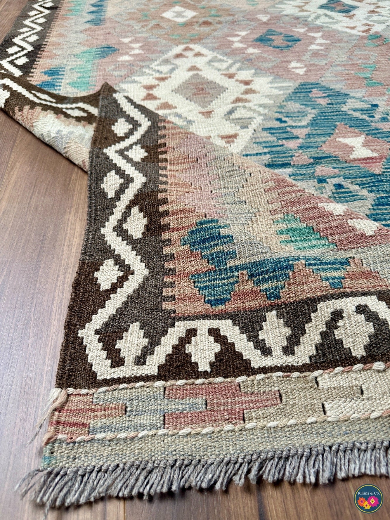Pure Wool kilim 8ft 0in x 5ft 8in