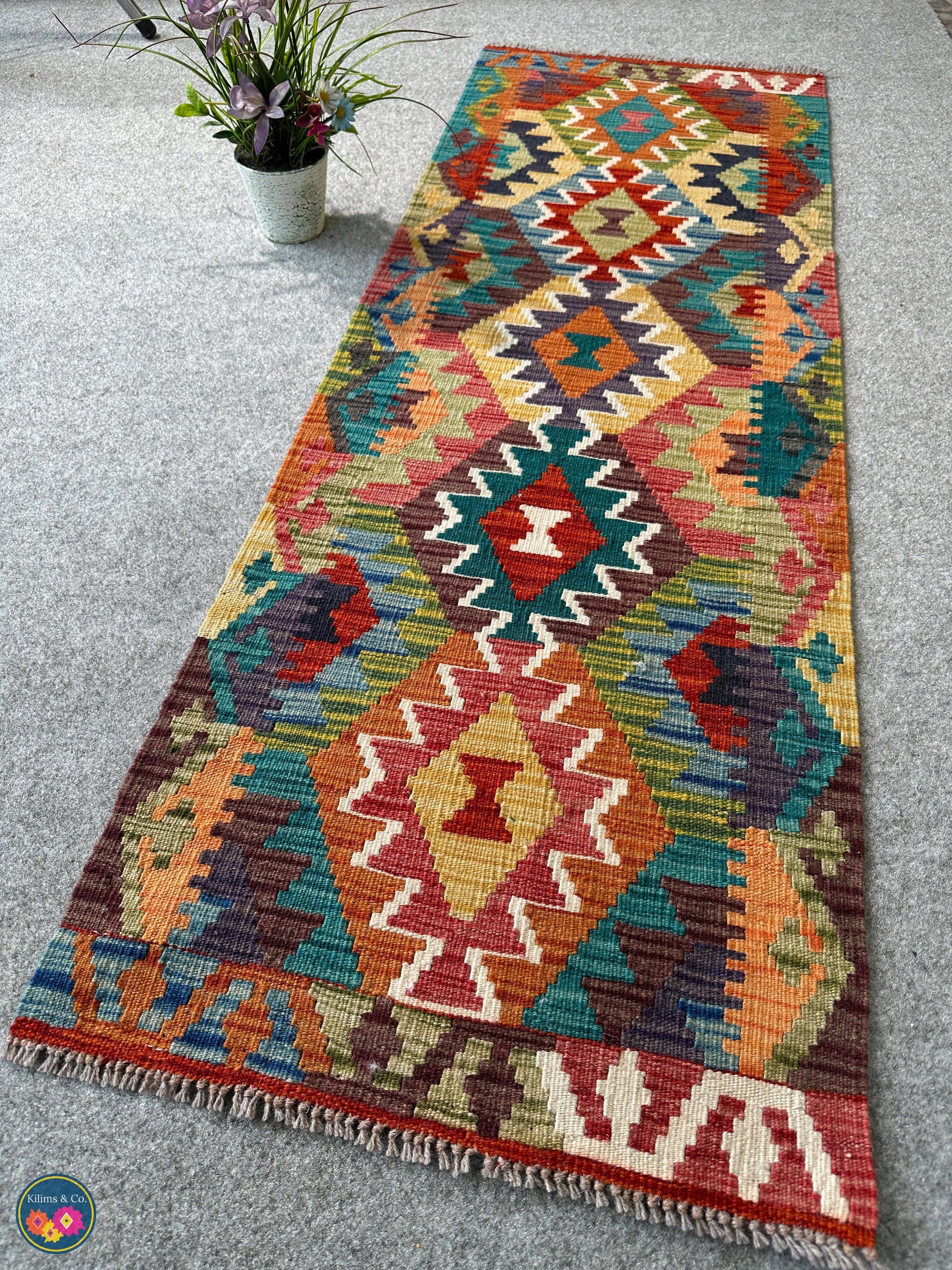 Table Runner (4’10” x 1'9”)