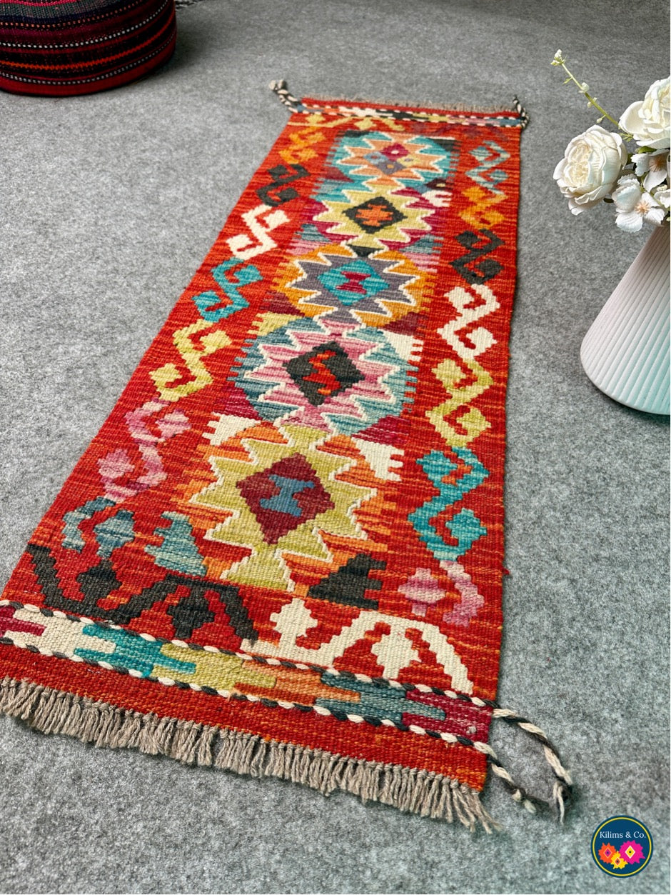 Table Runner (3’7" x 1'4")