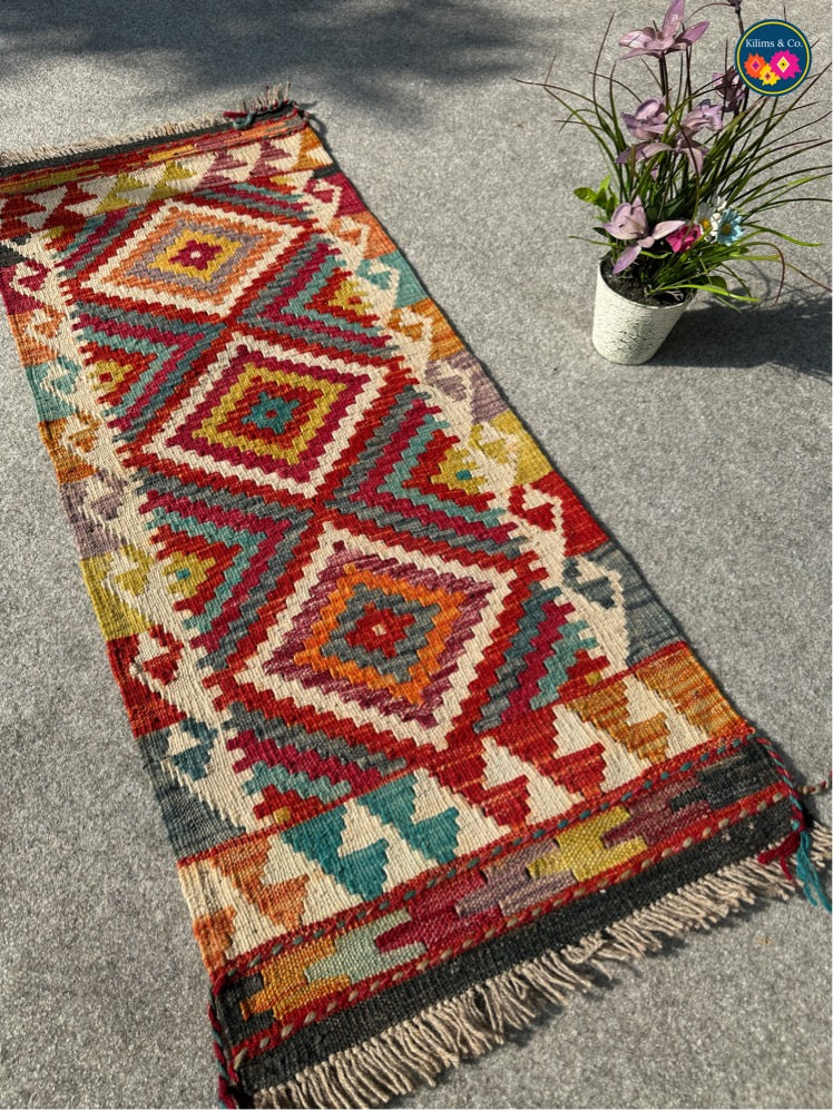 Table Runner (3'9x1'6)