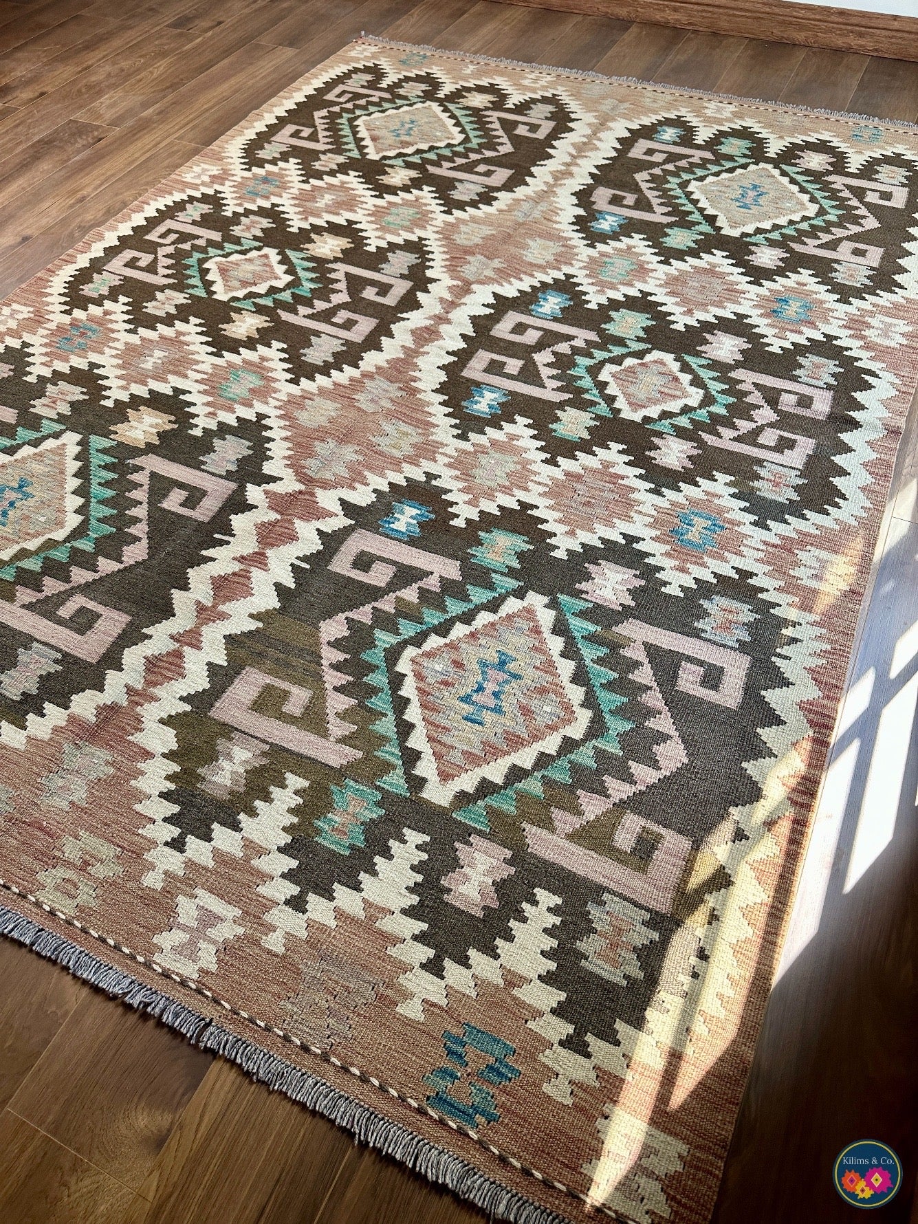 Pure Wool kilim 7ft 11in x 5ft 9in