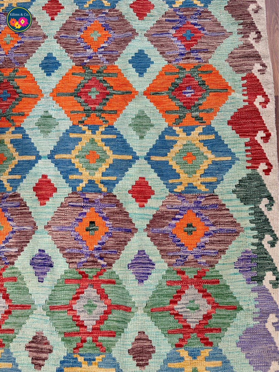 Pure wool kilim (6'6"x5'4”)