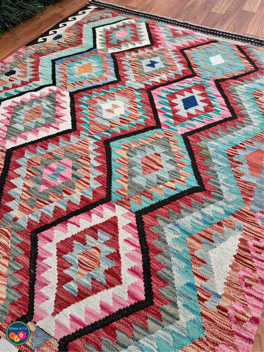 Pure wool kilim 5'4”x4'1”